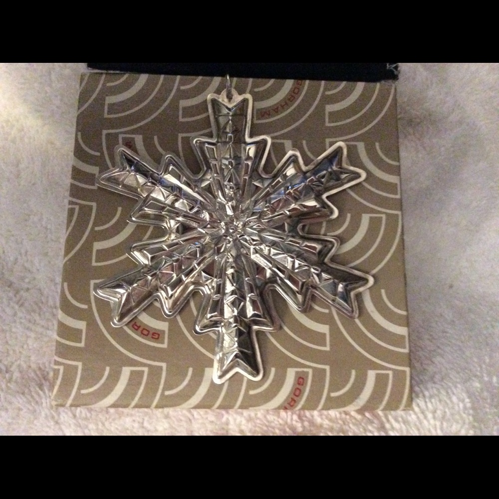 Vintage 1978 sterling silver Gorham snowflake.